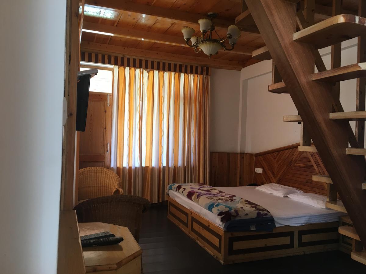 מנאלי Mother Tree Cottage מראה חיצוני תמונה